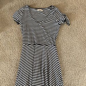 hollister black and white stripped dress